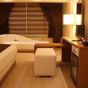 King Luxury Oda